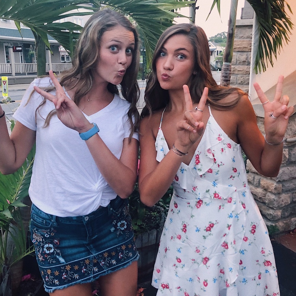 Meet your Posher, Caitlyn